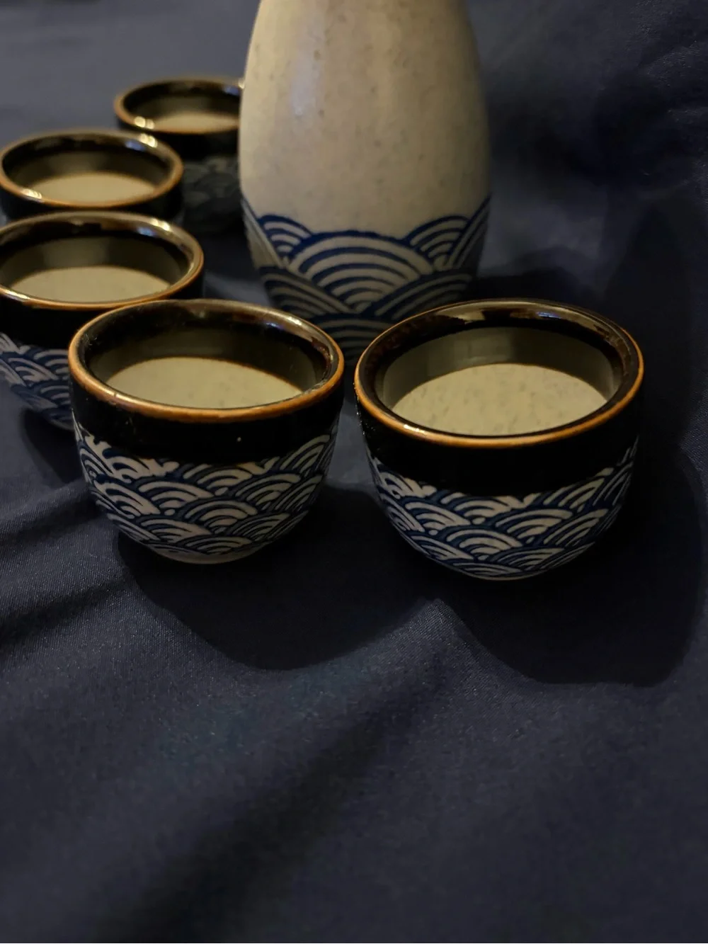 Japanese Style 7 pc Ceramic Sake Set w/Cobalt Blue Waves and Dark Trim NWOT